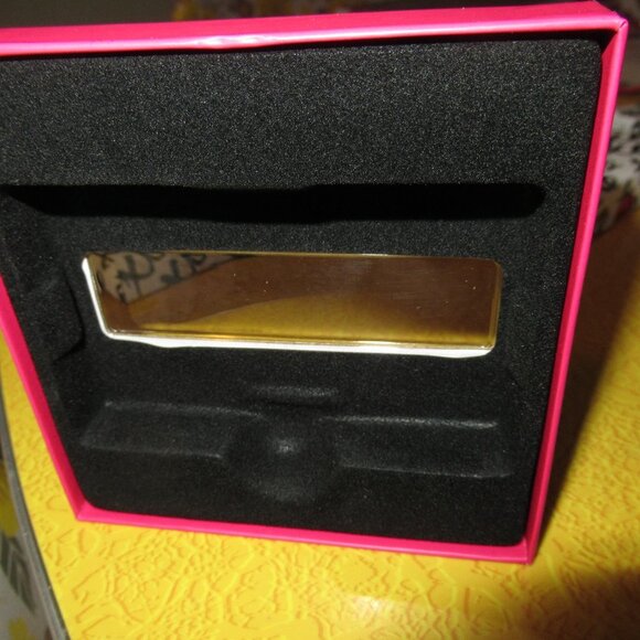 4 Piece XOXO Black White Credit Card Holder Gift Box with Ribbon New - Picture 4 of 4